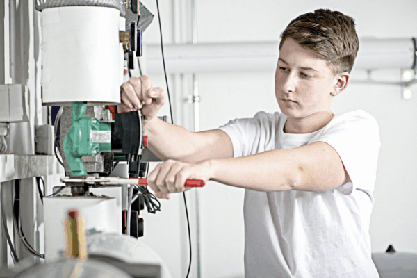 Wie Sie den richtigen Job als Anlagenmechaniker SHK finden Anlagenmechaniker